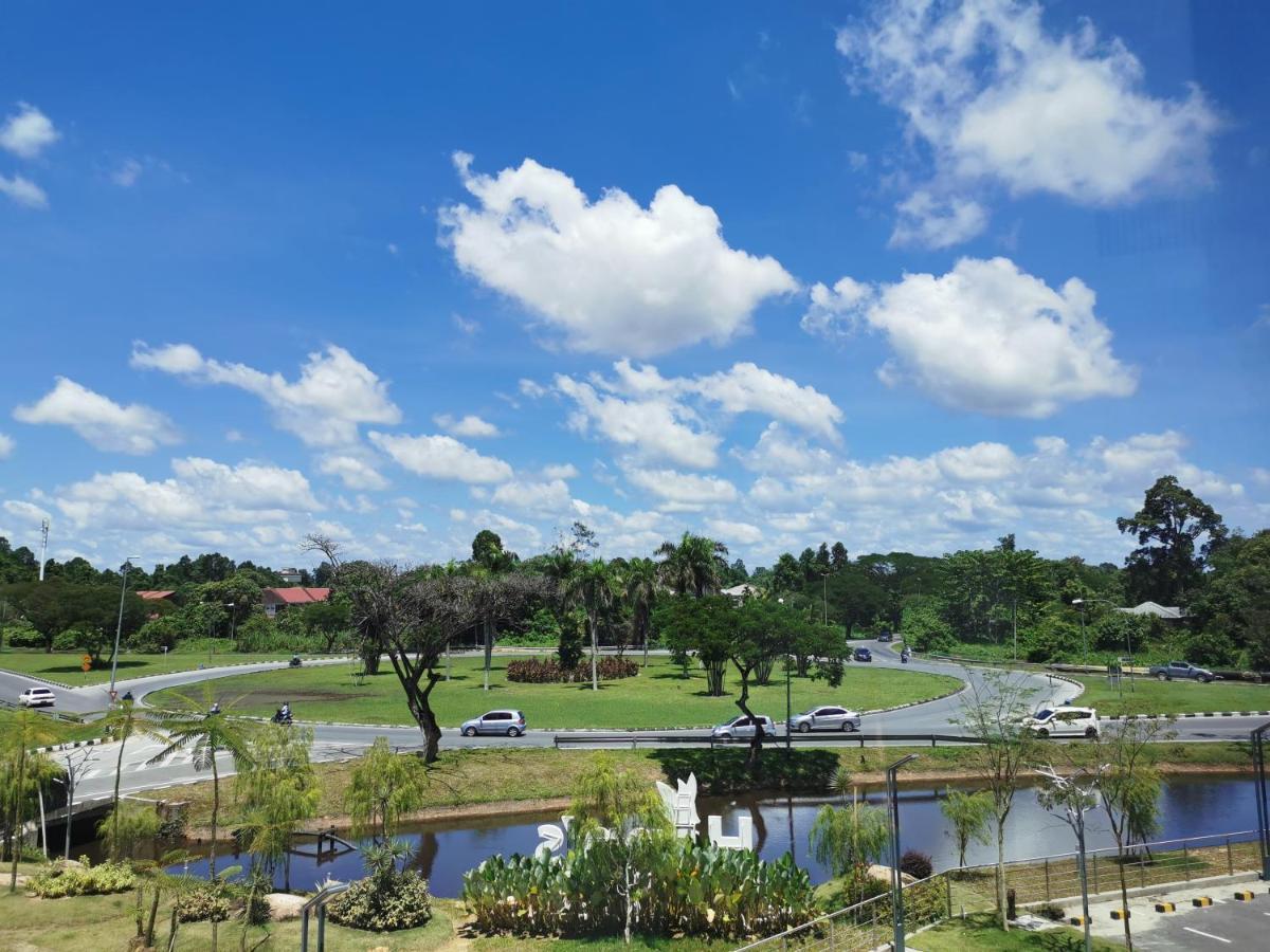 Otel Hotel Sibu Ngoại thất bức ảnh