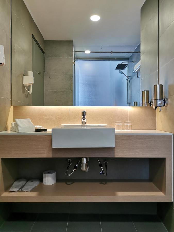 Otel Hotel Sibu Ngoại thất bức ảnh